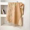 Nuevo Chal de Jacquard Ligero de Lujo Imitación Cachemir para Mujer, Calidez Otoño/Invierno, Abrigo Elegante, Diseño de Doble Cara, Bufanda Larga con Borlas