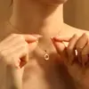 Nuevo Diseño Nicho Estilo Ins Cara Sonriente Aguacate Colgante de Nácar Anillo Redondo Retro con la Palabra "Bendición" Collar de Acero de Titanio