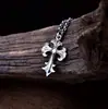 Colgante de flor de explorador cruzado vintage de plata de ley 925, artesanía desgastada estilo gótico, collar de marca moderno unisex al por mayor