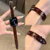 Patrón de Bambú Rojo de Año Nuevo Adecuado para Correa de Reloj Apple S12 S10987654Se Pulsera Femenina Casual y Versátil