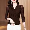 Vestido de Madre de Primavera Negro Elegante Moda Versátil Cuello en V Manga Larga Color Sólido Elegante Base de Malla Camiseta Top Moderno