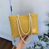 Bolso de Mano Grande para Mujer 2024 Otoño Nuevo Girasol Commuter Ins Acolchado Tote Pequeño Fresco Bolso de Hombro