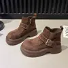 Botas Martin Estilo Británico Gamuza Suela Gruesa para Mujer 2026 Otoño Nuevas Llegadas Botines Ropa de Trabajo Correas con Hebilla Tacones Gruesos de Moda Botas de Moda