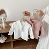 Camiseta de Manga Larga para Niños Primavera y Otoño Nuevos Tops para Bebé Niña Bebés y Niños Pequeños Moda de Cuello Medio Ropa para Niños Moda de Ropa Básica