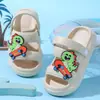 Sandalias infantiles de doble tira con protección para los dedos