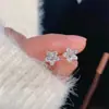 Nuevos Pendientes de Alta Gama Estilo Coreano y Japonés de Cao Shi, Pendientes Frescos de Circonita, Pendientes de Moda Simples Estilo Ins Floral
