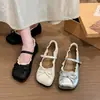 Vestido con lazada, punta cuadrada y tacón grueso, dulce tira única, nuevos zapatos Mary Jane de encaje para mujer 2026