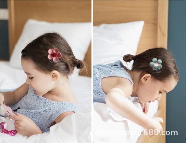 定型毛线花佩戴效果图002.JPG