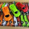 Juguetes para niños modelo de plástico pistola casa de juegos coche cartón ventilación rompecabezas puesto de playa feria del templo mercado nocturno venta al por mayor