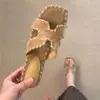 2026 Nuevo Estilo Chanclas de Cuero Suave Estilo Vacaciones para Mujer, Sandalias de Tacón Grueso Tejidas a Mano de Punta Abierta de Moda para Usar en Verano