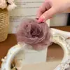 Grampo de Cabelo Flor Delicada Estilo Coreano Luxo Leve Elegante Flor de Chiffon Presilha de Tubarão 2026 Novos Acessórios de Cabelo Headwear