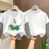 Ropa para bebés y niños 2026 primavera y otoño nuevo estilo camiseta versátil elegante para niños algodón puro patchwork a rayas camiseta básica