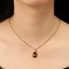 Collar Versátil de Moda de Lujo Ligero Estilo Ojo de Tigre Cadena para Clavícula Joyería Colgante de Acero Inoxidable Collar Estilo Ins Europeo y Americano