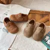 Zapatos Birkenstock Suela Suave Zapatos para Niños Pequeños 2026 Otoño Nuevos Versátiles Zapatos de Cuero Zapatos Individuales para Niños Retro Niñas Versátiles Zapatos de Cuero
