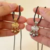 Nova Colar Estilo Chinês Cadeado da Paz Cadeado da Longevidade para Mulheres, Colar com Pingente de Sino Bicolor Dourado e Prateado Vintage de Nicho