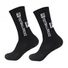 Nuevas calcetas de fútbol adhesivas transfronterizas, modelo FS, malla antideslizante, de caña media, transpirables, profesionales, para entrenamiento deportivo al aire libre