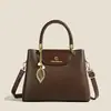 Nova bolsa de mão feminina de comércio exterior, bolsa de ombro simples e estilosa para o dia a dia, textura de luxo leve de alta qualidade, bolsa tote versátil
