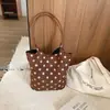 Bolsa de Veludo Camurçado Feminina 2026 Nova Outono Melade Retro Bolinhas Bolsa Tote para o Trabalho Bolsa de Ombro de Grande Capacidade