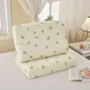 Funda de almohada de algodón puro de dibujos animados para jardín de infantes, funda de almohada de espuma viscoelástica ondulada para niños, funda de almohada de algodón para protección del cuello de estudiantes, adecuada para todas las estaciones