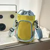 Nueva bolsa de teléfono deportiva de ocio para exteriores transfronteriza para viajes y senderismo, ligera, simple, elegante, bandolera de un solo hombro con portabotellas de agua