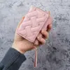 Billetera para Mujer Modelo Nuevo de Fábrica, Estilo Corto, Diseño Sencillo de Corazón Bordado, Billetera para Monedas de PU, Billetera Pequeña con Múltiples Ranuras para Tarjetas, Pinza para Billetes, Portatarjetas