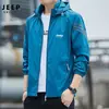 Chaqueta de Protección Solar de Verano Personalizada JEEP SPIRIT Chaqueta de Seda Helada Abrigo Delgado Secado Rápido Chaqueta de Pesca para Hombre