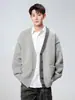 Ropa Masculina ACU Cárdigan casual de dos tonos para hombre, nuevo producto otoño e invierno 2026, diseño de bolsillo, chaqueta de punto de corte holgado para hombre