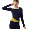 Ropa exterior de manga larga para mujer para yoga con almohadillas en el pecho, tops deportivos de dos piezas falsas en contraste color piel, off-shoulder, Ropa de fitness para Pilates para mujer