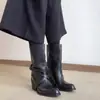 Versión de Cuero Suave 2026 Hebilla de Cinturón Moda Estilo Coreano Nuevo Botas de Motocicleta Zapatos de Mujer Botas de Media Caña Puntiagudas Negras Botas Cómodas para Mujer