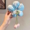 Laço de Cabelo Feminino para o Dia de Ano Novo com Flor de Tulipa Romântica com Laço de Cabelo de Flor Tridimensional Macio e Fofo na Parte de Trás da Cabeça