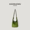Bolso de hombro de moda estilo coreano, bolso tote versátil con estampado para mujer, adecuado para el trabajo y los desplazamientos, bolso cruzado ligero con un diseño único