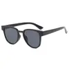 2416 Montura Verde Militar Gafas de Sol Modernas 2024 Nueva Moda Gafas de Sol Versátiles Gafas de Sol para Exteriores y Conducir