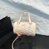Hilo de Amor Bordado Bolsa Pequeña Verano 2025 Nuevo Bolso de Moda Trendy Coreano Versátil para Viaje de Trabajo Crossbody