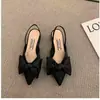 Tacones altos de punta con estampado de pata de gallo en negro, nuevo estilo de comercio exterior 2026, zapatos de mujer modernos y versátiles