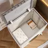 Cesta de almacenamiento de plástico para el hogar estilo japonés con tapa abatible, multifuncional, con ruedas, para doblar y guardar ropa, gran capacidad
