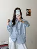 Nova camisa xadrez com estampa bordada fofa estilo retrô japonês de outono, camisa casual solta e versátil para atacado