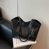 Bolsos de Alta Gama para Solteros Externos para Mujer 2025 Nueva Moda Versátil Bolso de Hombro Retro Bolso Tote de Gran Capacidad para Viajeros