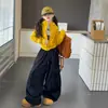 Conjunto de Ropa para Niñas Primavera y Otoño 2025 Nuevo Elegante Sudadera con Capucha para Niños Grandes Pantalones Cargo Sueltos para Niños Conjunto de Dos Piezas