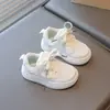 Zapatillas Deportivas Transpirables para Niños 2026 Zapatos para Niños Primavera y Otoño Suela Suave Transpirables Modernas Versátiles Tenis de Suela Suave Venta al por Mayor