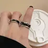 Anillo sencillo de metal con circonitas, abierto, para mujer, con diseño de nicho, anillo de dedo con sensación de alta calidad, anillo sencillo de viento frío.