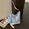 Bolsa Balde Nova Transfronteiriça 2026 Bolsa Tote Casual de Ombro Único com Grande Capacidade para Mulheres Bolsa Transversal Simples Leve de Lona