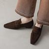 Mocassins Macios e Confortáveis Estilo Preguiçoso Camurça de Ovelha Outono 2025 Salto Baixo Grosso Bico Quadrado Pequeno Couro Genuíno Boca Profunda Flats para Mulheres