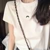 Moda Feminina Coreana 2026 Transfronteiriça Preto e Branco Slim Fit Manga Curta Camiseta com Estampa de Lua para Verão Atacado