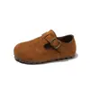 Novos Calçados Birkenstock Infantis Primavera/Outono 2026 Unissex Retro Solado Macio Sapatos Individuais Bebê Couro Fosco Sapatos Slip-on de Couro