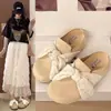 Pantuflas de moda y populares para mujer 2026, con suela blanda, elegantes y flexibles, que presentan un diseño estiloso, atractivo retro y un llamativo estilo de punta cerrada