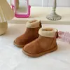 Botas de Neve para Meninas 2025 Novas Botas Curtas de Inverno para Crianças Mais Velhas, Botas Quentes de Algodão com Forro de Lã, Sapatos de Algodão Espessos para Meninos