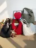 Bolsa de Ombro Estilo Coreano Estilo Ins Grande Capacidade Bolsa Tote Relaxada Bolsa de Meia-Lua Acolchoada Bolsa Hobo de Braço ou Mão