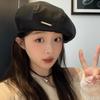 Boina de Cuero PU Retro de Diseñador para Mujer Otoño Versátil Celebrador Cibernético Etiqueta Metálica Gorra Octagonal Showface Gorra Pequeña de Calabaza