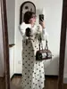 Vestido Chaleco de Lana con Lunares Elegante Estilo Coreano Reductor de Edad para Mujer Otoño e Invierno Diseño Camisa Base Traje de una Pieza