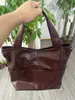 Bolso Transfronterizo para Mujeres de Mediana Edad y Mayores 2025 Nuevo Estilo Bolso de Hombro Único Bolso Tote de Mano Gran Capacidad Bolso Cruzado de Cuero Suave Venta al por Mayor de Fábrica
